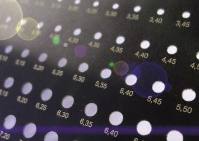 Pigmentänderung mit dem Laser auf Kunststoff UV Laser